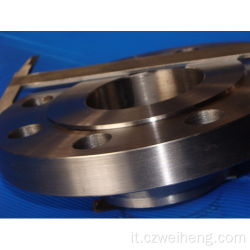 Flange in acciaio inox senza soluzione di continuità,